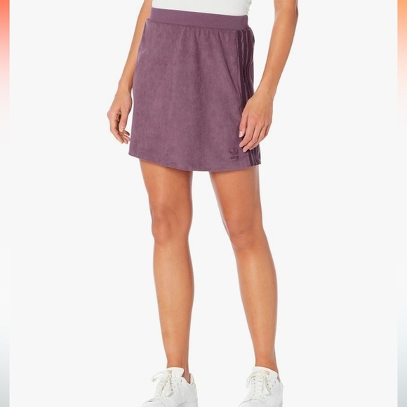 Adidas Velvet Mini Skirt size Medium - Picture 1 of 12